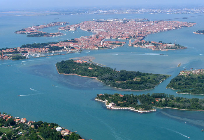 GIORNATA DELLA LEGALITÀ / FERMARE LA CORRUZIONE, COSTRUIRE COMUNITÀ