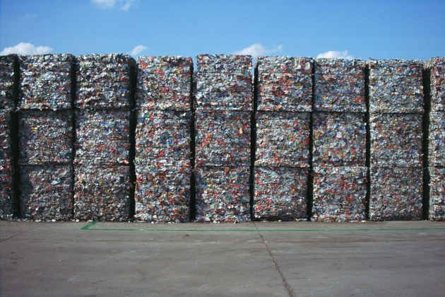 Crisi della plastica riciclata, Legambiente Veneto: “puntare su economia circolare e accelerare sulle rinnovabili